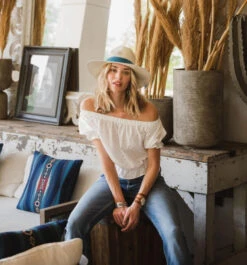 WOMEN'S WRANGLER RETRO MAE JEAN IN DEADWOOD 9 WOMEN'S WRANGLER RETRO MAE JEAN IN DEADWOOD -HerraduraDeOro 000000 WE 000000000000000000000000000000000100