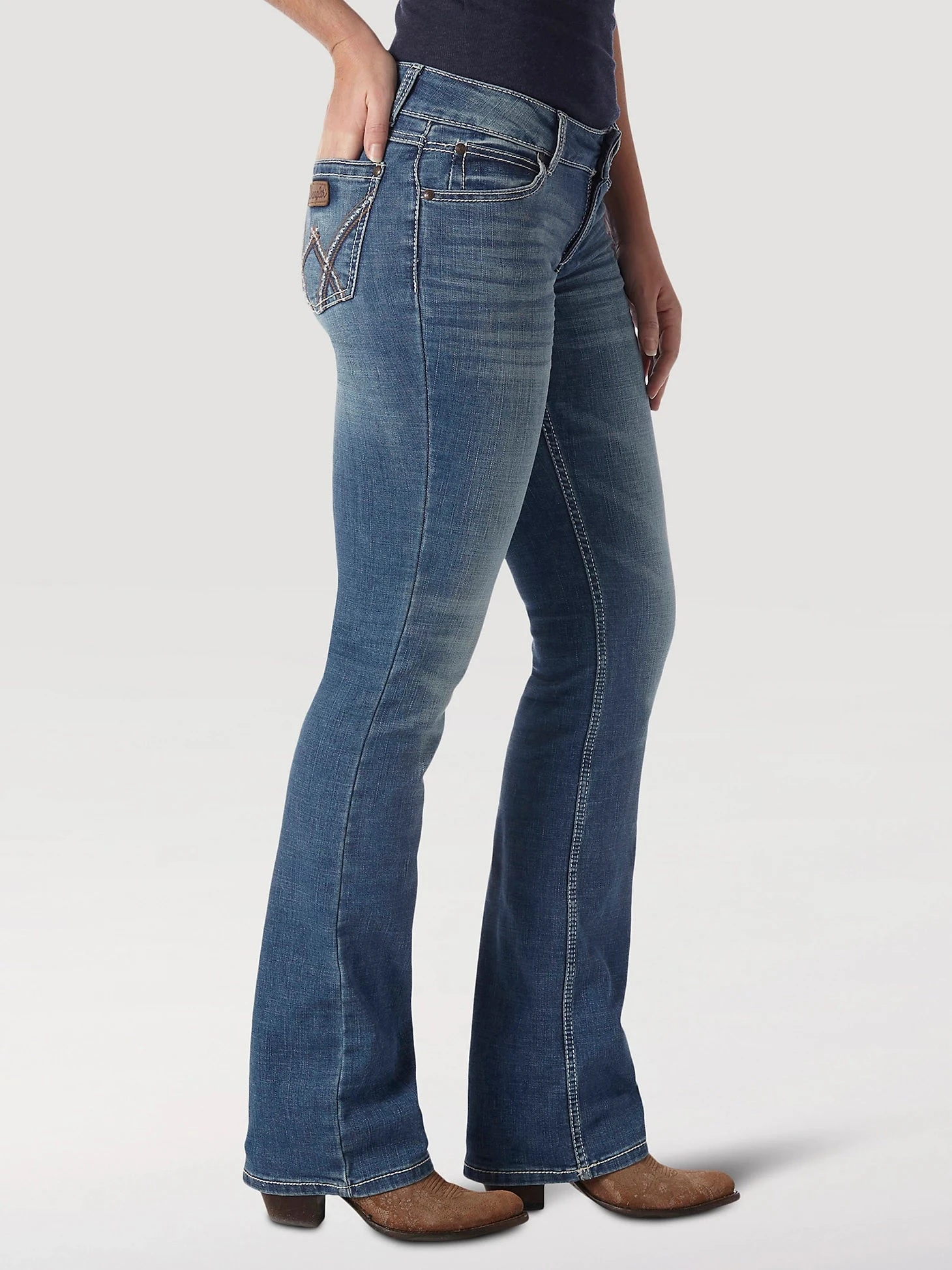 WOMEN'S WRANGLER RETRO MAE JEAN IN DEADWOOD 7 WOMEN'S WRANGLER RETRO MAE JEAN IN DEADWOOD - Image 7