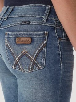 WOMEN'S WRANGLER RETRO MAE JEAN IN DEADWOOD 11 WOMEN'S WRANGLER RETRO MAE JEAN IN DEADWOOD -HerraduraDeOro 000000 WE 0000000000000000000000 73280c91 02e8 498e a8f1 965426731c25