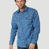 MEN'S ROCK 47® BY WRANGLER® LONG SLEEVE EMBROIDERED YOKE WESTERN SNAP PRINT SHIRT IN BLUE PRINT