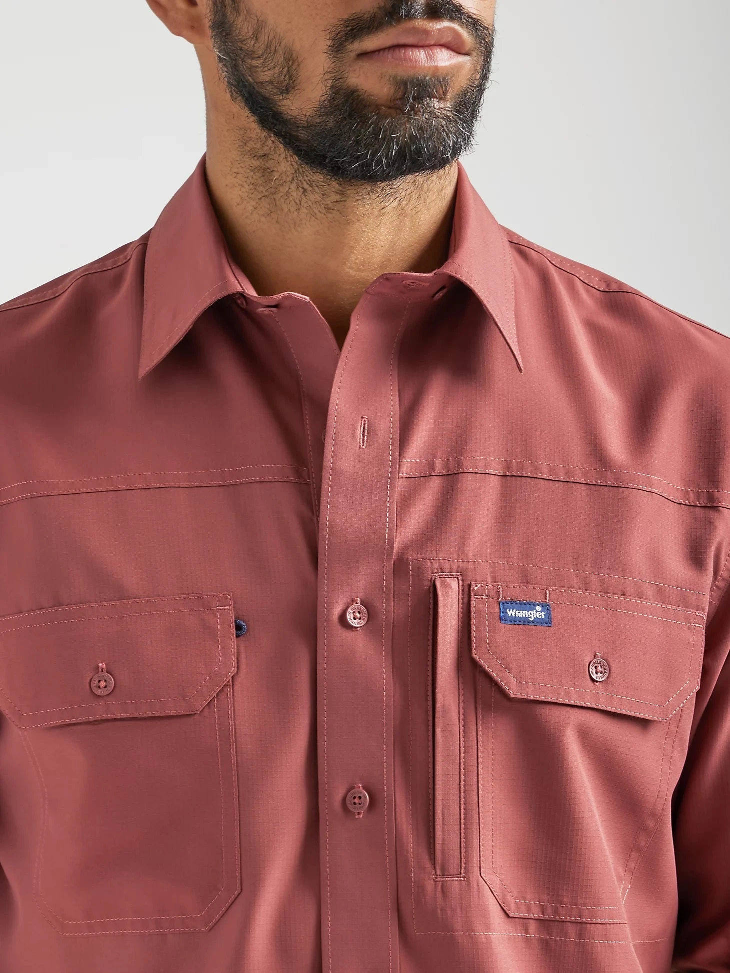 MENS WRANGLER PERFORMANCE BUTTON LONG SLEEVE SOLID SHIRT 3 MENS WRANGLER PERFORMANCE BUTTON LONG SLEEVE SOLID SHIRT - Image 3