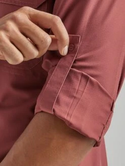 MENS WRANGLER PERFORMANCE BUTTON LONG SLEEVE SOLID SHIRT 9 MENS WRANGLER PERFORMANCE BUTTON LONG SLEEVE SOLID SHIRT -HerraduraDeOro 5 6c48f901 4625 4aef 8ba7 9afd3a07a891