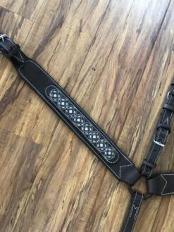 PRECHO PRETAL CHARRO DE VAQUETA PARA CABALLO. RICH BROWN CHARRO BREAST COLLAR -HerraduraDeOro PECHO CAFE 2 06 29 2019