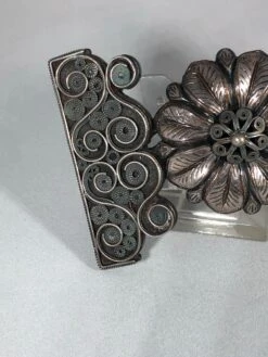 HEBILLA CHARRA FILIGRANA. CHARRO BUCKLE WITH A CONCHO IN THE MIDDLE WITH FILIGRANA WORK -HerraduraDeOro image 2559f3dc ab3c 4d2f bce4 d510bf0e6b4a