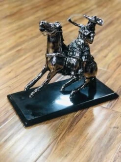 ESCARAMUZA -HerraduraDeOro image 25cdf728 12b1 446e b1ad 6af01eca41fd