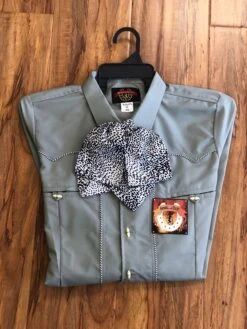 MOŇO DE CHARRO DE SEDA DE COLOR BLANCO Y NEGRO. GORGEOUS BLACK AND WHITE SILK CHARRO TIE