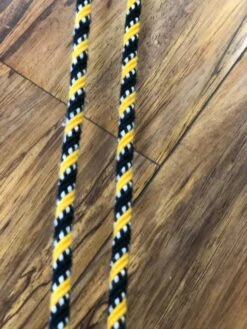 RIENDAS CHARRAS BLANCAS CON ORO Y NEGRO. WHITE AND GOLD AND BLACK CHARRO HORSE REINS -HerraduraDeOro image 2f8e2a71 9e95 4c91 a2b8 51e3b07889cf