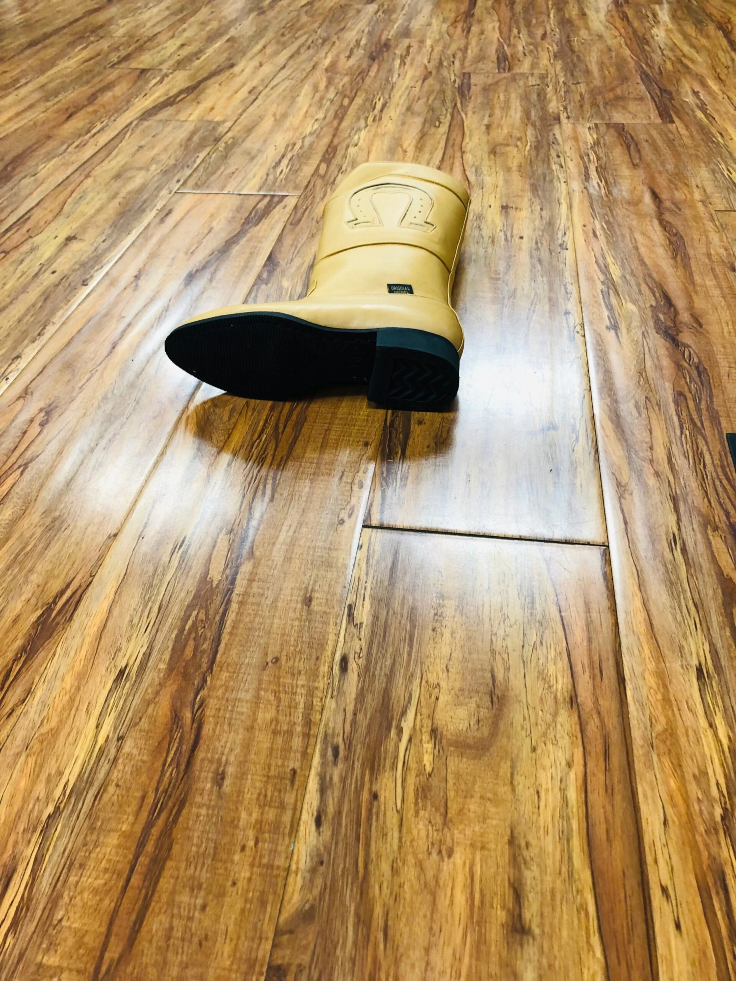 BOTA DE ESTILO ESCARAMUZA PARA DAMA EN COLOR BAYO 8 BOTA DE ESTILO ESCARAMUZA PARA DAMA EN COLOR BAYO - Image 8