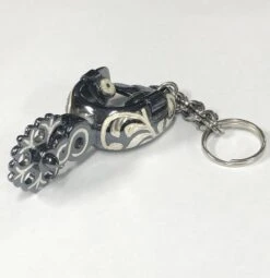 SLIVER SPUR KEYCHINS. LLAVERO DE ESPUELAS DE PLATA 8 SLIVER SPUR KEYCHINS. LLAVERO DE ESPUELAS DE PLATA -HerraduraDeOro image 4c69de93 49d0 4eec 8bc8 f58a06d1379b