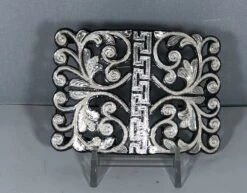 HEBILLA DE PAVON CALADA CON INCRUSTACIONES DE PLATA. ELABORADA DE ARTESANIA. CHARRO BELT BUCKLE