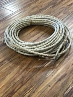 SOGA DE CUERO CRUDO -HerraduraDeOro image 56f680c3 1d1a 4f2b ae7b 1b90f1665e5e