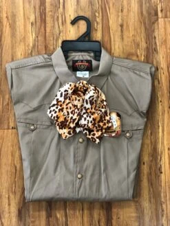 MOŇO DE CHARRO DE SEDA DE COLORS DE LEOPARDO GORGEOUS SILK LEOPARD CHARRO TIE -HerraduraDeOro image 6ed497b8 d615 4f99 a201 48fc190f80aa