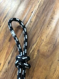 RIENDAS CHARRAS BLANCAS CON NEGRO. WHITE AND BLACK CHARRO HORSE REINS -HerraduraDeOro image 8249cea6 e45a 4d60 a868 c90864189b15