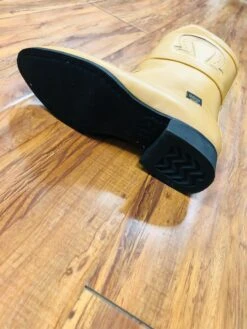 BOTA DE ESTILO ESCARAMUZA PARA DAMA EN COLOR BAYO 20 BOTA DE ESTILO ESCARAMUZA PARA DAMA EN COLOR BAYO -HerraduraDeOro image 87044b7e 5787 4c3b 995e 148317ad2b50