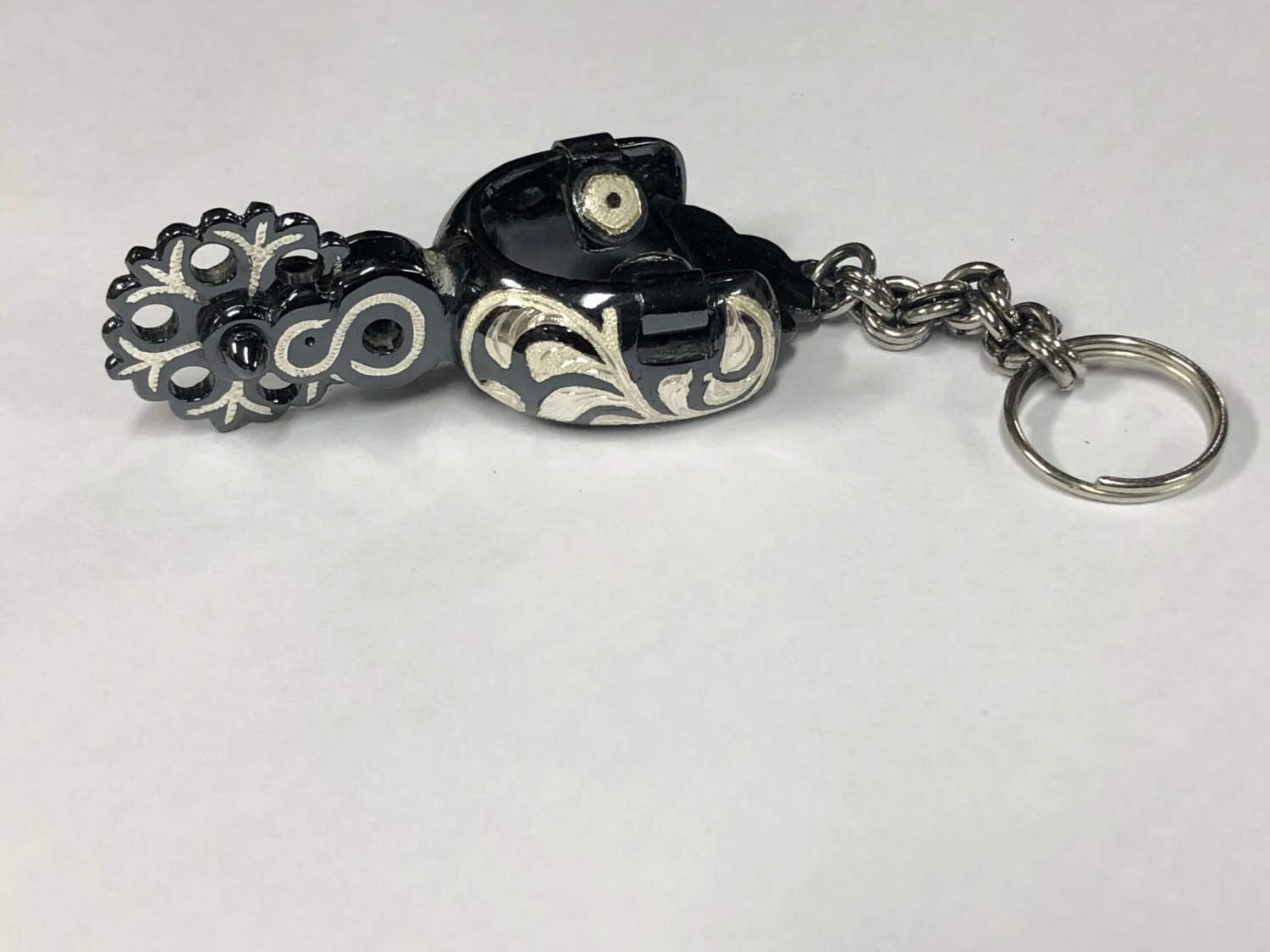 SLIVER SPUR KEYCHINS. LLAVERO DE ESPUELAS DE PLATA 1 SLIVER SPUR KEYCHINS. LLAVERO DE ESPUELAS DE PLATA