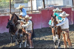 VESTIDO DE ESCARAMUZA DE NINA. ESCARAMUZA DRESS 3-4 YEAR OLD -HerraduraDeOro image a71085f0 5c7f 40e7 ab4e 0d85759c2e73
