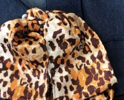 MOŇO DE CHARRO DE SEDA DE COLORS DE LEOPARDO GORGEOUS SILK LEOPARD CHARRO TIE -HerraduraDeOro image ad9c1ca6 fc33 43e6 8061 500c72f6e42e