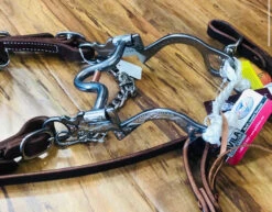 SEVEN SHANK MEDIUM PORT ROLLER BIT. * FREE GIFT WITH PURCHASE * * FREE SHIPPING * Freno De Pata De 7 Correccion. -HerraduraDeOro image af18e7d2 3e27 4b2c 9a30 234d8e4a223e