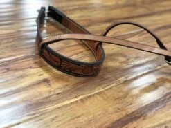 BOSAL DE DE TEAM ROPING CON CINCELADO. PROFESSIONAL CHOICE SUNFLOWER TIEDOWN NOSEBAND -HerraduraDeOro image b1c7c2bf 81be 4b79 bb6c 0e2e98139bb0