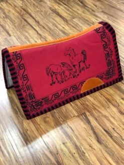 CARONA PARA MONTURA CHARRA .BLACK AND RED CHARRO SADDLE PAD -HerraduraDeOro image ba4092c6 60ff 4241 bb8f 90b56905fa74