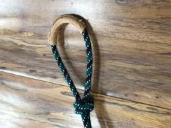 RIENDAS CHARRAS BLANCAS CON VERDE Y NEGRO. WHITE AND GREEN AND BLACK CHARRO HORSE REINS -HerraduraDeOro image dd793c07 118f 46f0 bd02 1212fa96c9e1