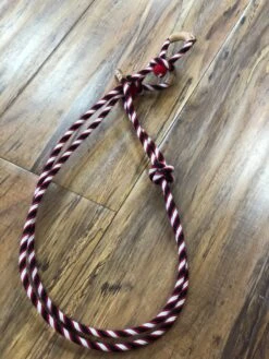 RIENDAS CHARRAS BLANCAS CON ROJAS Y NEGRO. WHITE AND RED AND BLACK CHARRO HORSE REINS -HerraduraDeOro image e3624881 9ea4 4e76 8889 3a0c09768119