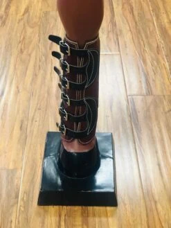 CANILLERAS PARA PATAS DE CABALLO COLOR ROBLE Y NEGRO DE HEBILLAS.BRICK AND BLACK COLOR SPORT SKID BOOT WITH BUCKLES -HerraduraDeOro image e3ccb641 336e 4d54 b049 279f48c1bbcd