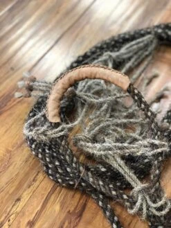HAND BRAIDED HORSE HAIR BOSAL WITH HORSE HAIR HEADSTALL AND BRAIDED HORSE HAIR MACATE. BOSAL DE PELO DE CABALLO PARA ARRENDAR. -HerraduraDeOro image f9134577 0137 44e7 9b86 b63d785e2752