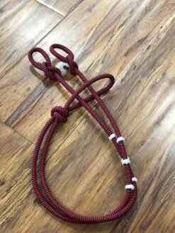 RIENDAS CHARRAS ROJO CON NEGRO. RED AND BLACK CHARRO HORSE REINS -HerraduraDeOro image f9ab5508 e983 4512 8131 3f327a380571